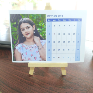 Photo calender with easel