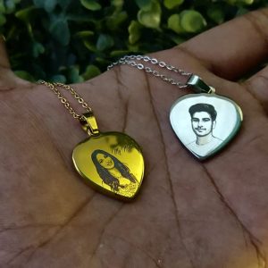 Customized Photo Pendant – Heart Shape
