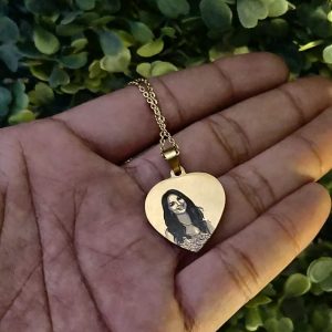 Customized Photo Pendant – Heart Shape