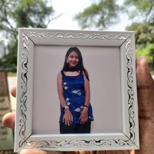 Customized Square Photo Frames – Set of 5